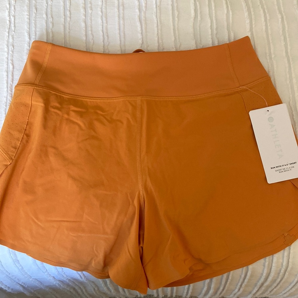 Athleta Run With It 4.5” Shorts